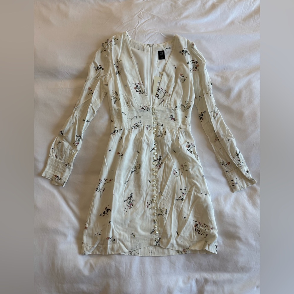 NWT Floral & white long sleeve deep v-neck mini dress